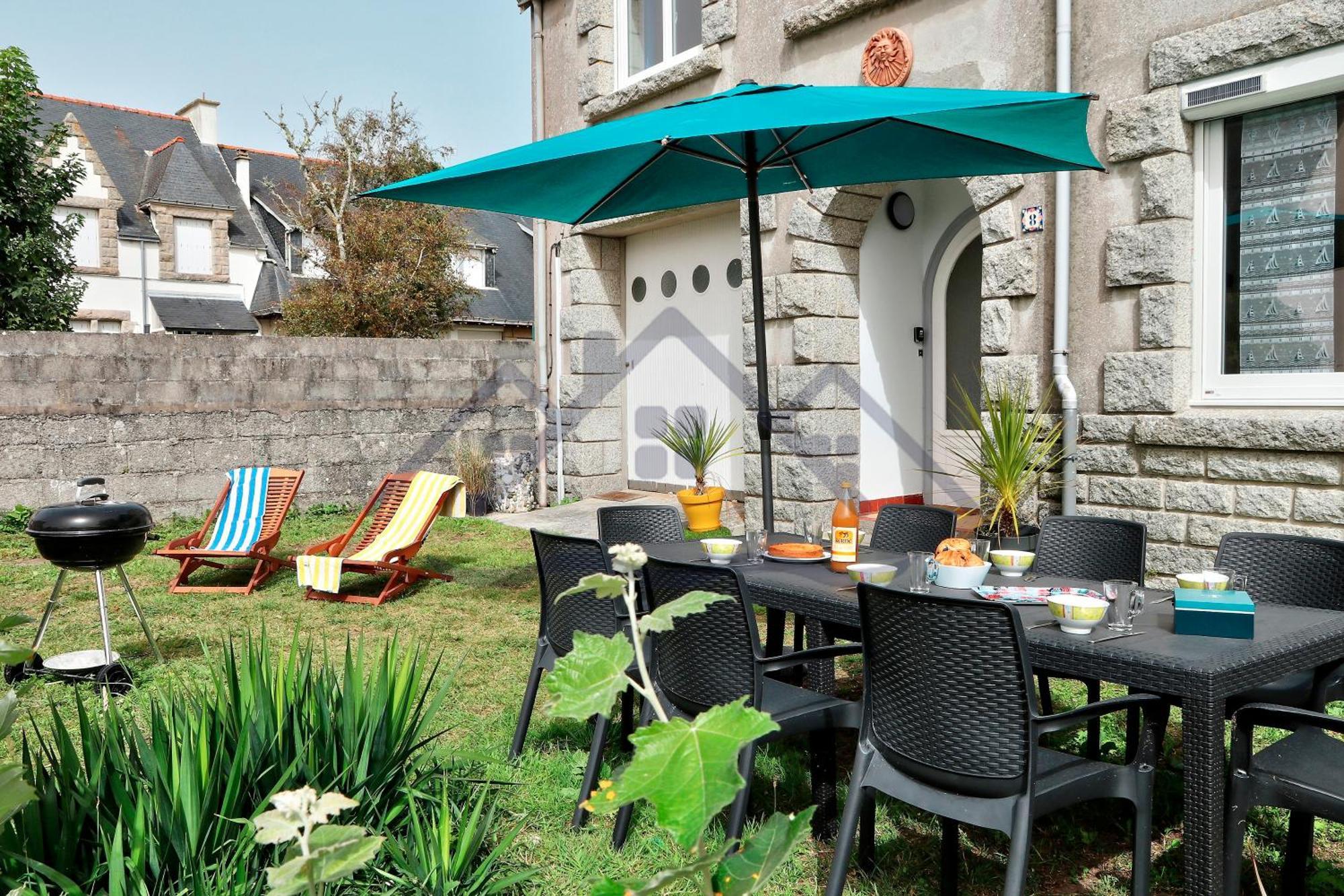 Ty Geoland - Maison à deux pas du centre avec jardin au Guilvinec - Wifi inclus - Animaux bienvenus- Linge de lit inclus - Serviettes et ménage de fin de séjour en option Esterno foto