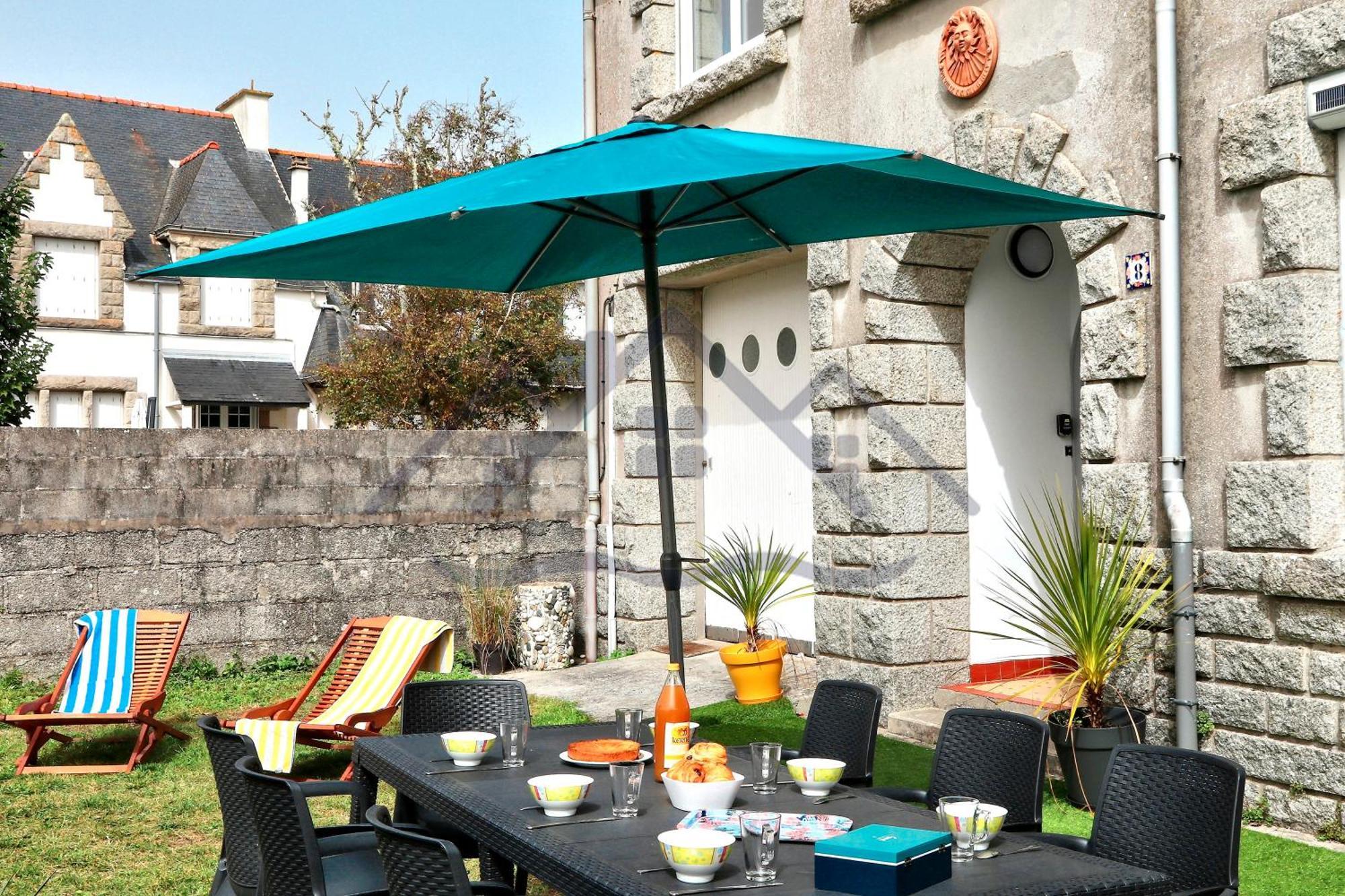 Ty Geoland - Maison à deux pas du centre avec jardin au Guilvinec - Wifi inclus - Animaux bienvenus- Linge de lit inclus - Serviettes et ménage de fin de séjour en option Esterno foto